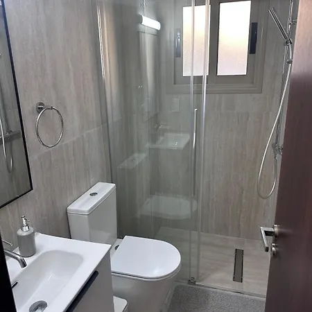 2-bed Fully Furnished