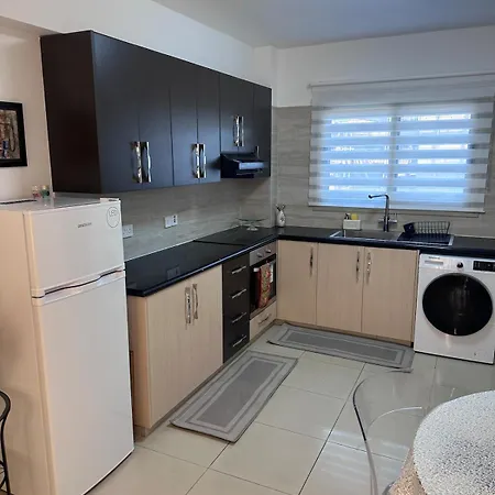 Apartment 2-bed Fully Furnished